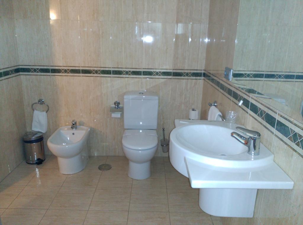Hotel San Cibrao San Ciprian de Vinas Room photo